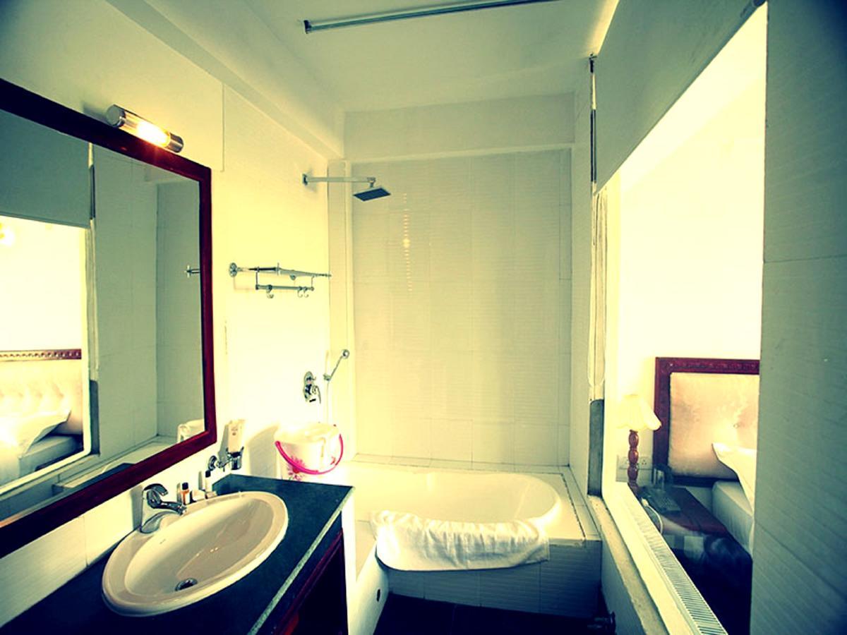The Hotel Himalaya, เลห์ ภายนอก รูปภาพ